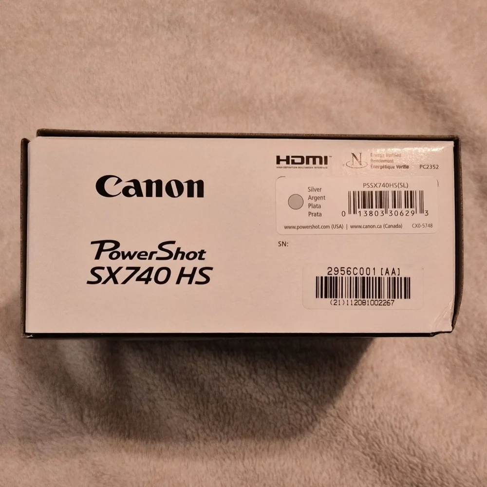 Canon PowerShot SX740 HS Digital Camera in SILVER | NWT